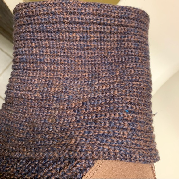 UGG Australia sweater boots deep purple, color with brown, blue - Picture 10 of 14